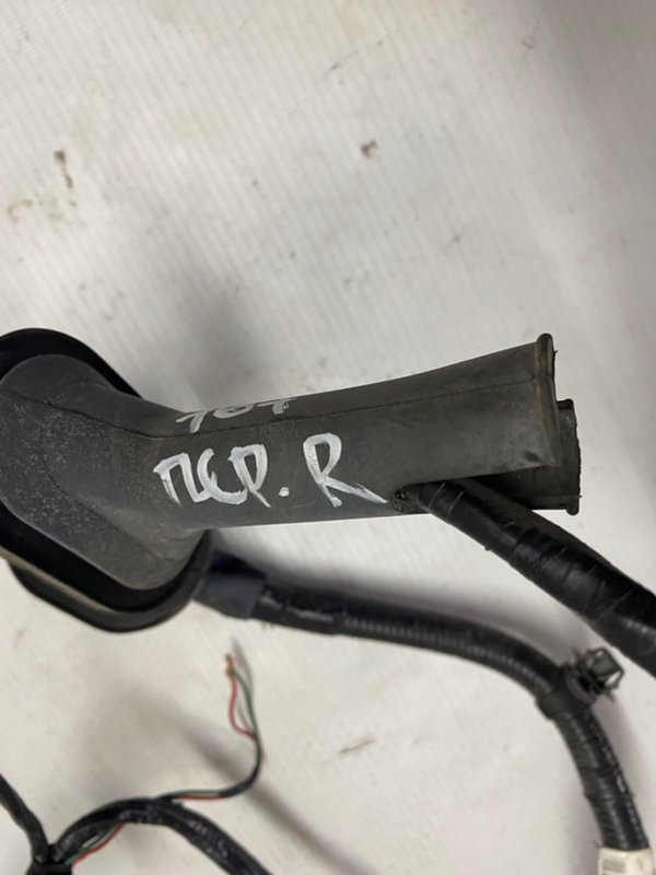Проводка двери Mitsubishi Lancer 2006