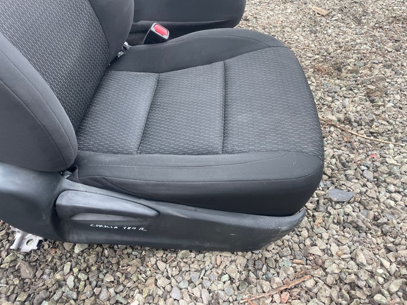 Сиденье Toyota Corolla 2014