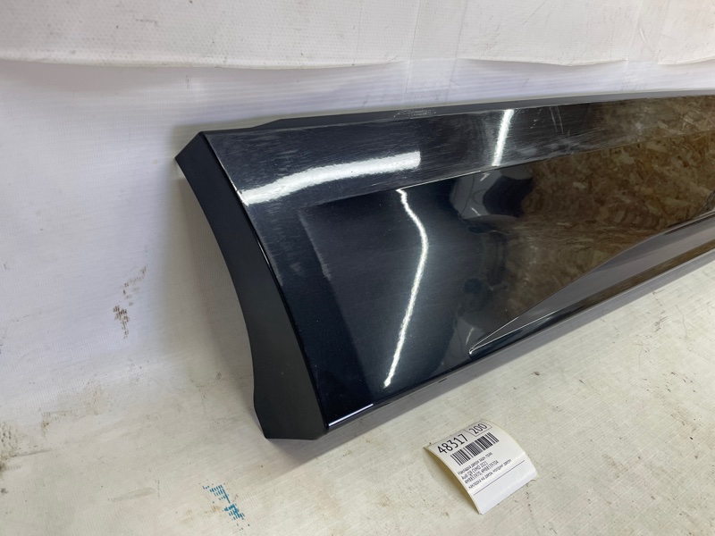 Накладка двери Audi Q8 2021