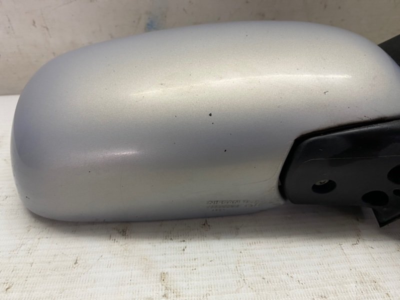 Зеркало Nissan AVENIR 2000 W11