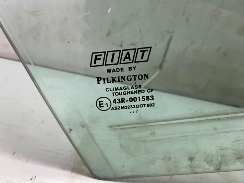 Стекло Fiat Punto 2007