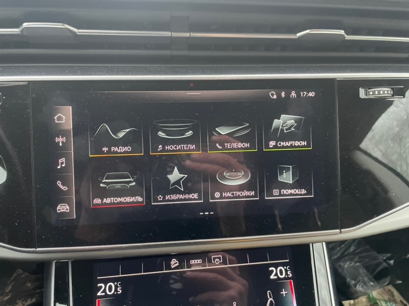 Дисплей Audi Q8 2021