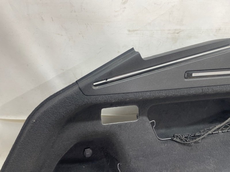 Обшивка багажника Audi Q8 2021