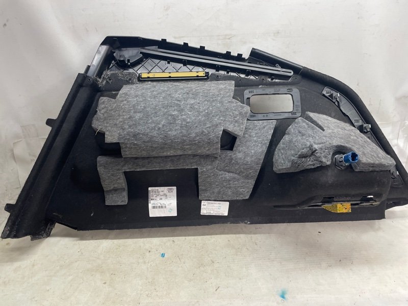 Обшивка багажника Audi Q8 2021