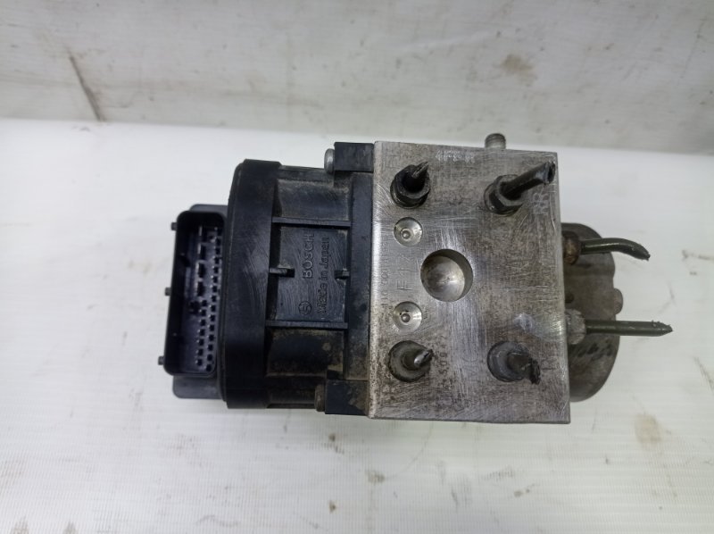 Блок ABS Nissan AVENIR 2000 W11