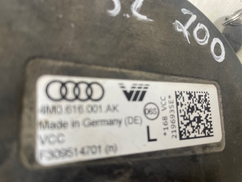 Пневмобалон Audi Q8 2021