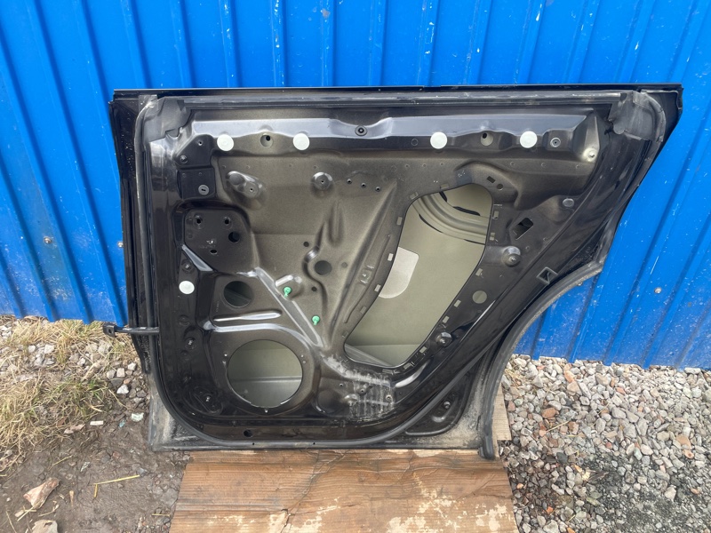 Дверь Audi Q8 2021