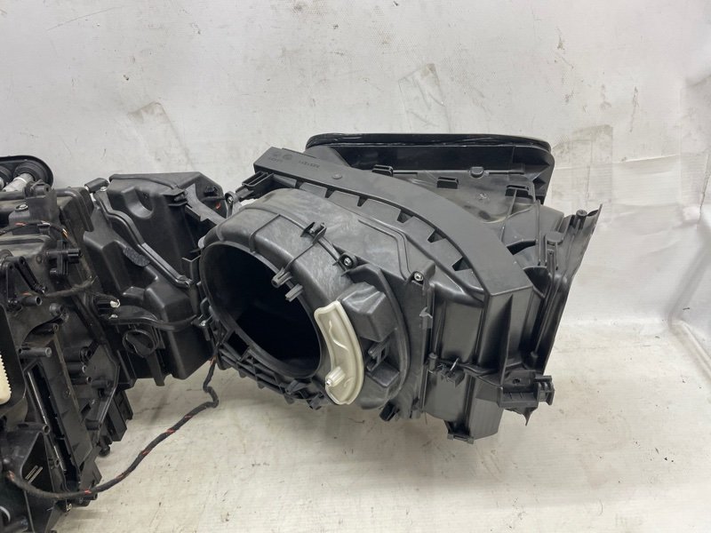 Корпус печки Audi Q8 2021