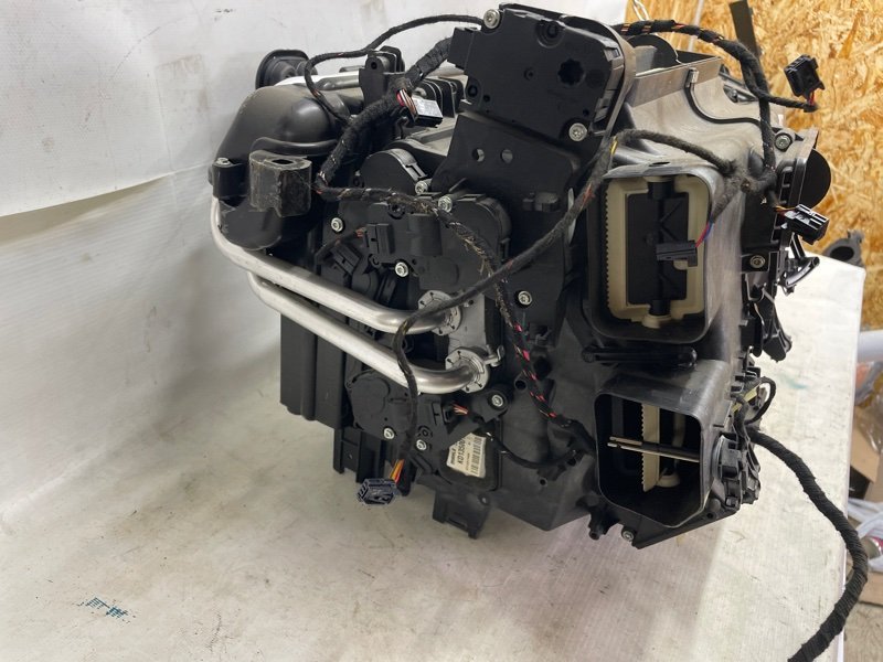 Корпус печки Audi Q8 2021
