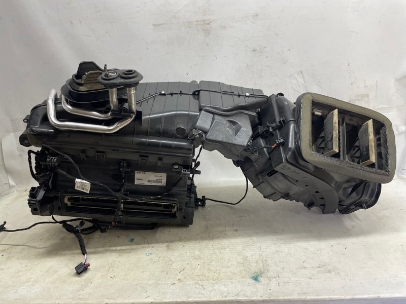 Корпус печки Audi Q8 2021