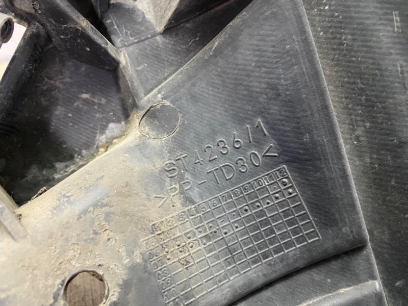 Кронштейн бампера Fiat Punto 2007