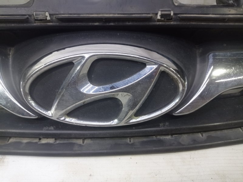 Решетка радиатора Hyundai Solaris 2014