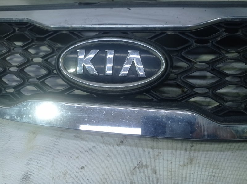 Решетка радиатора Kia Rio 2010