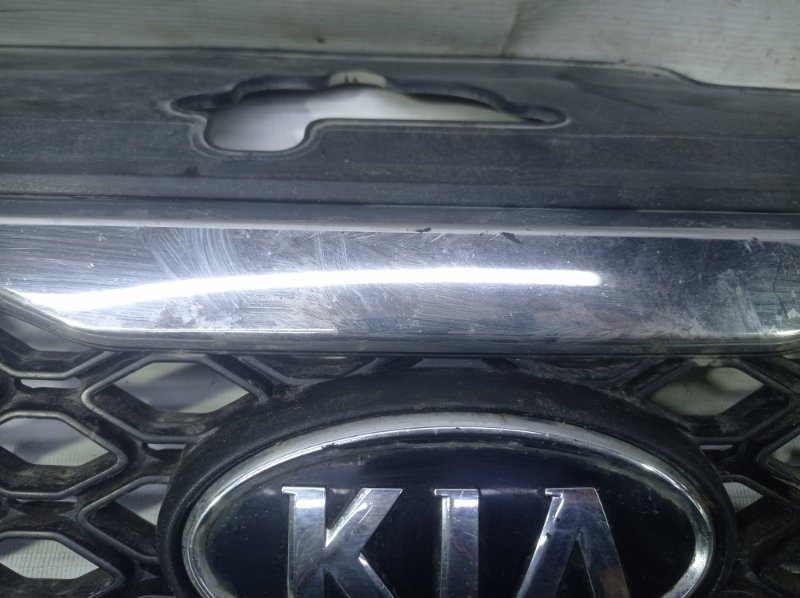 Решетка радиатора Kia Rio 2010