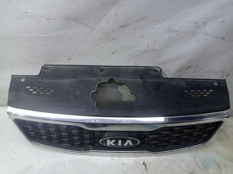 Решетка радиатора Kia Rio 2010