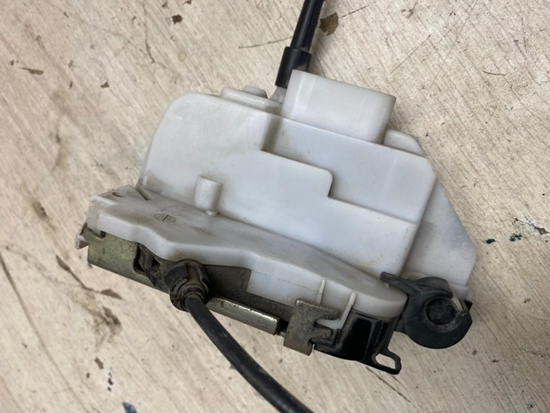 Замок двери Citroen C3 2006