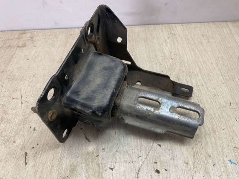 Подушка двигателя Citroen C3 2006