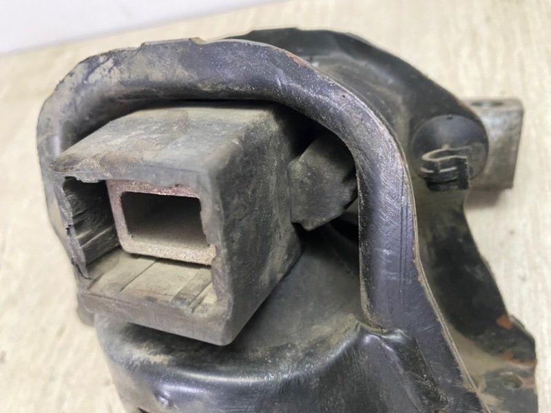 Подушка двигателя Citroen C3 2006