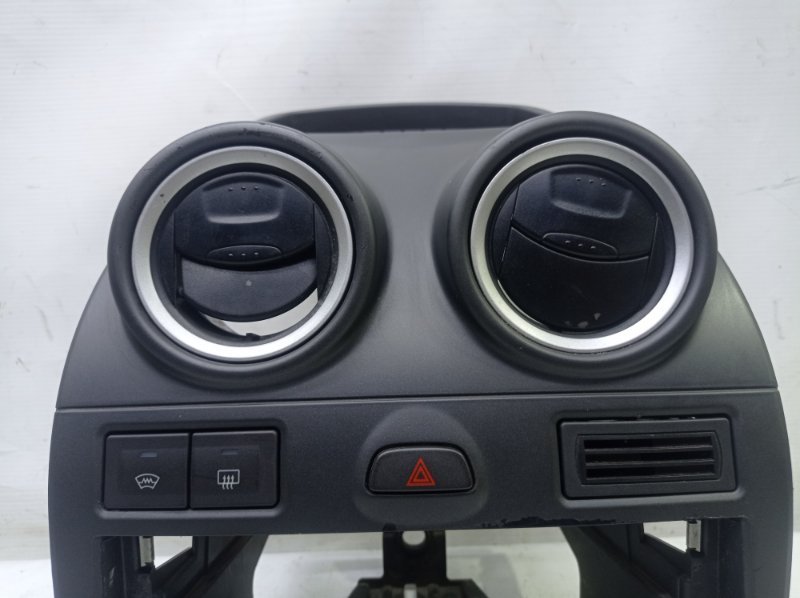 Рамка магнитолы Ford Fiesta 2007