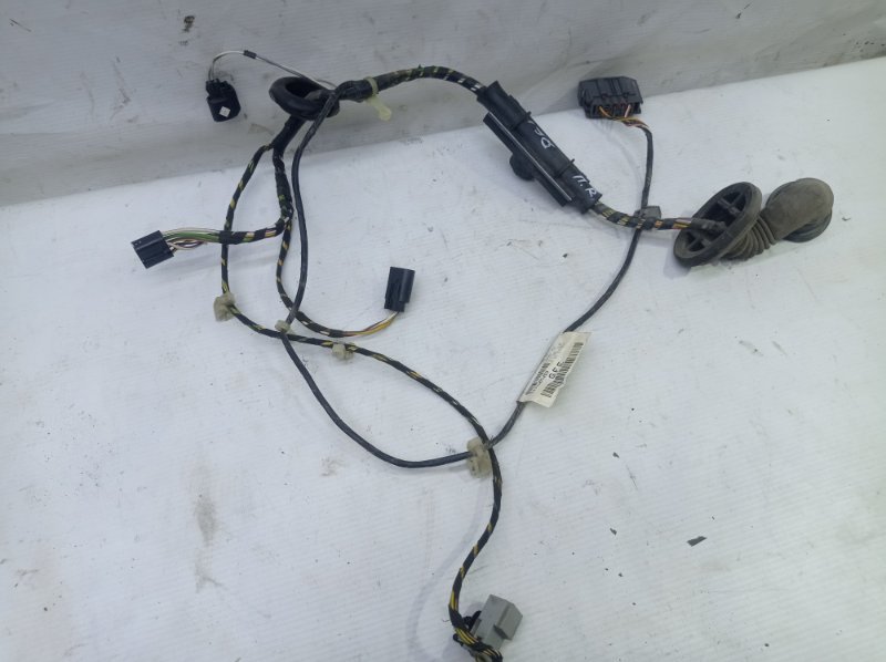 Проводка двери Ford Fiesta 2007