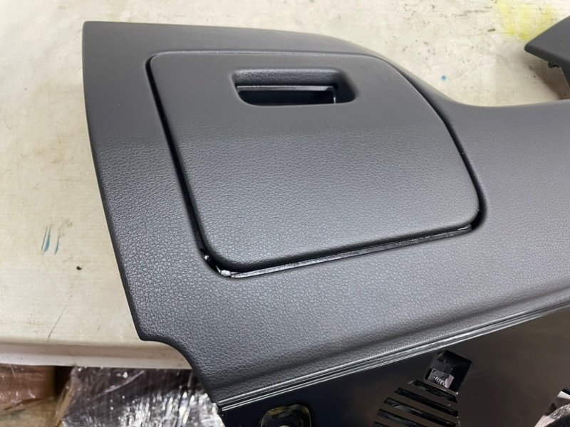 Накладка торпедо Audi Q8 2021