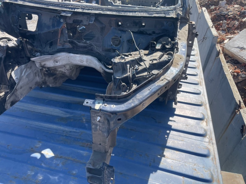 Лонжерон Audi Q8 2021