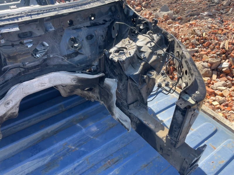 Лонжерон Audi Q8 2021