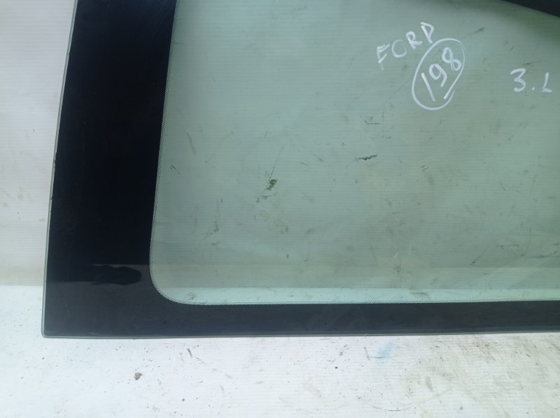 Стекло кузовное глухое Ford Fiesta 2007