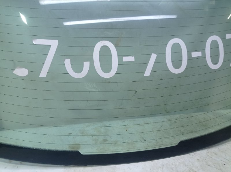 Стекло заднее Volkswagen Polo 2019
