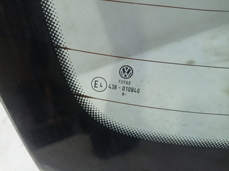 Стекло заднее Volkswagen Polo 2019