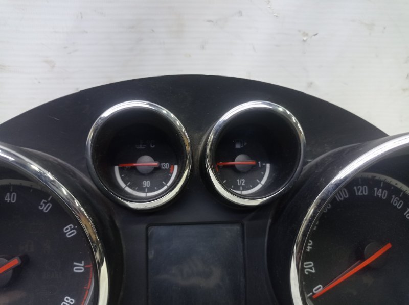 Панель приборов Opel Astra-J 2012 GTC