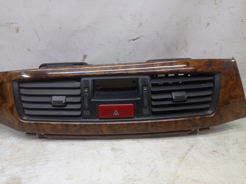 Накладка на торпедо Mitsubishi LANCER CEDIA 2001