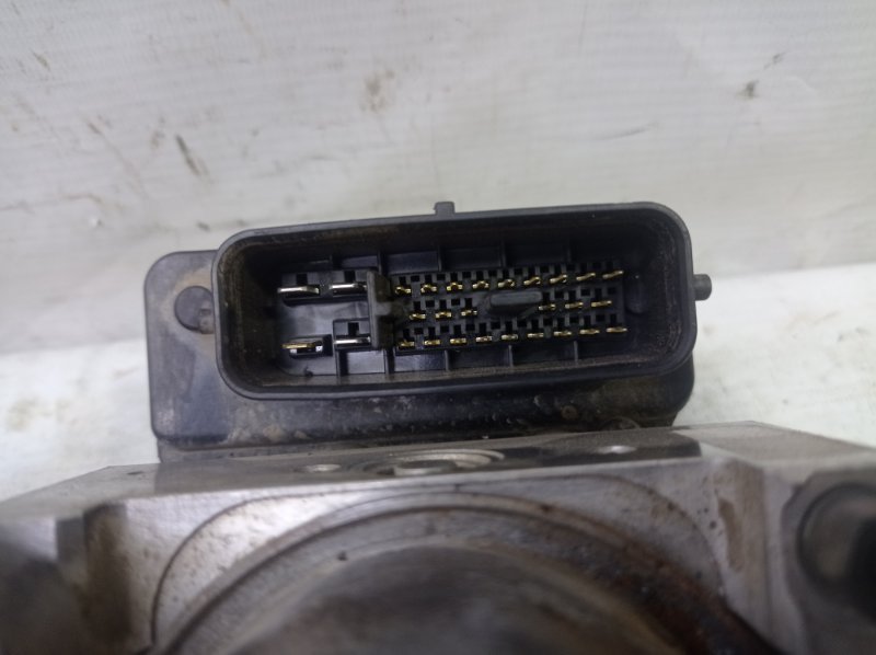 Блок ABS Mitsubishi LANCER CEDIA 2001