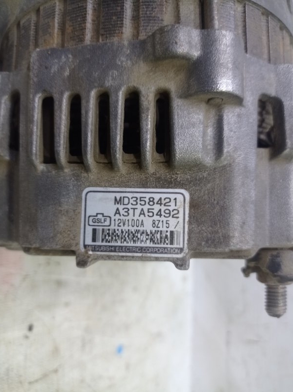 Генератор Mitsubishi LANCER CEDIA 2001