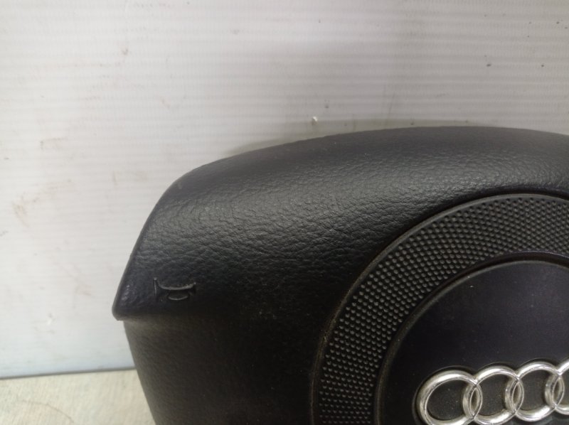 Подушка безопасности руля Audi a6 C5