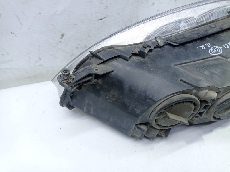 Фара Mercedes-Benz S-Class 2007