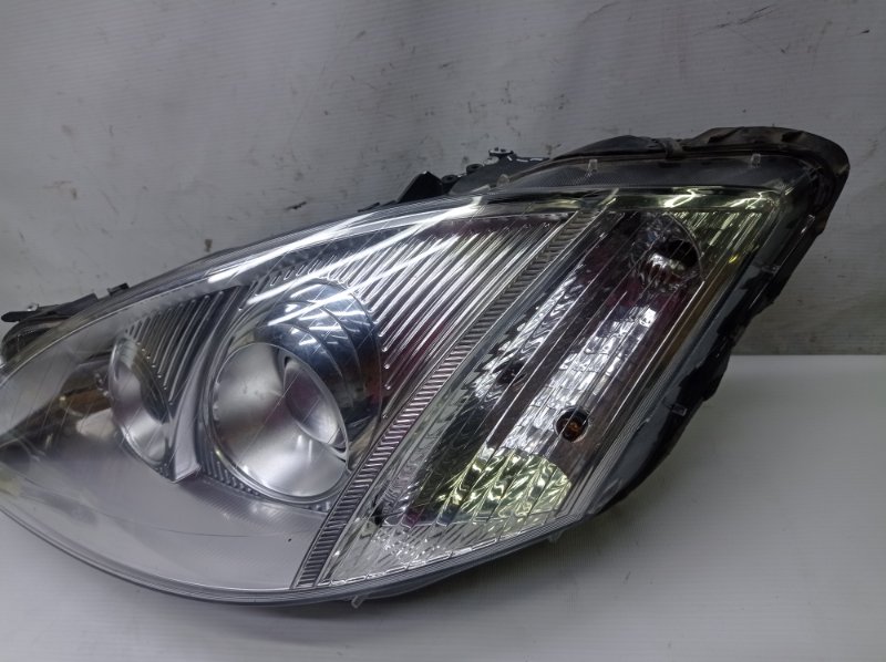 Фара Mercedes-Benz S-Class 2007