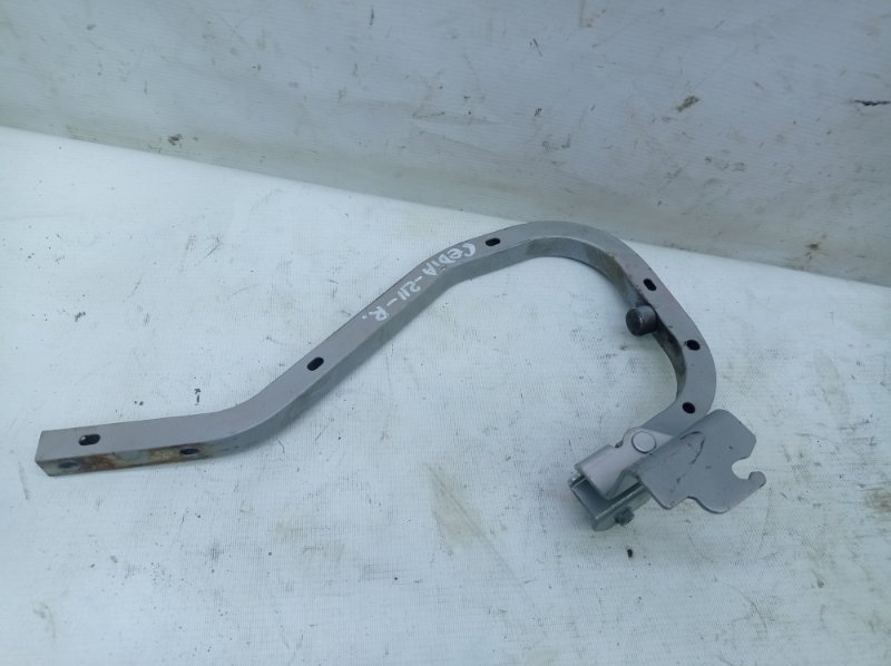 Петля багажника Mitsubishi LANCER CEDIA 2001