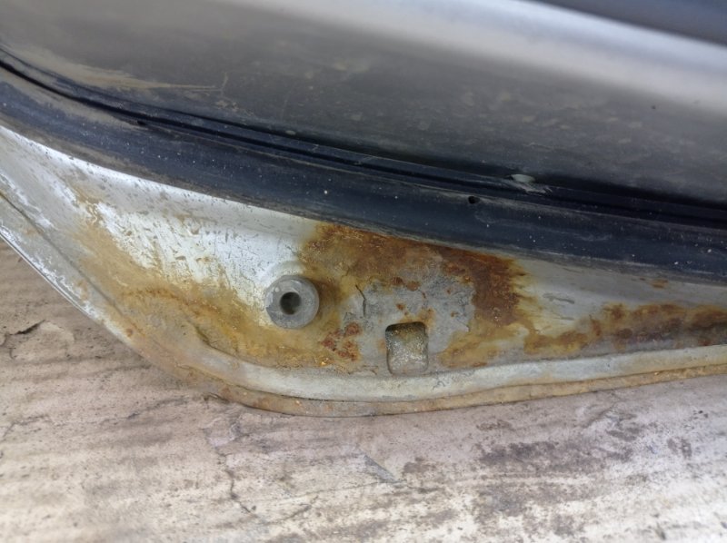 Дверь Mitsubishi LANCER CEDIA 2001