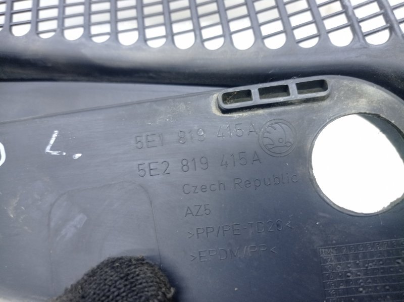 Жабо Skoda Octavia 2018 A7