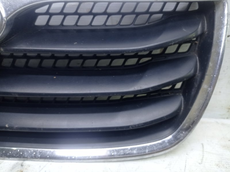 Решетка радиатора Hyundai Santa Fe 2011