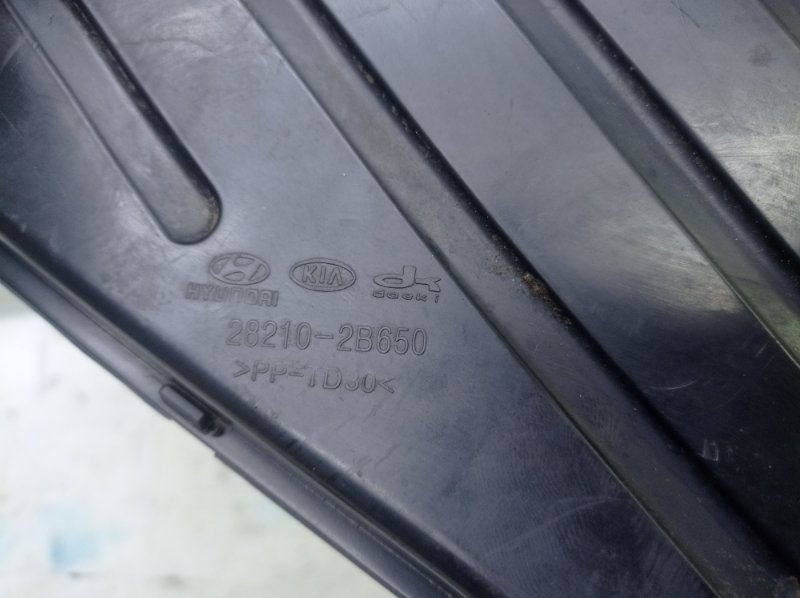 Воздуховод Hyundai Santa Fe 2011