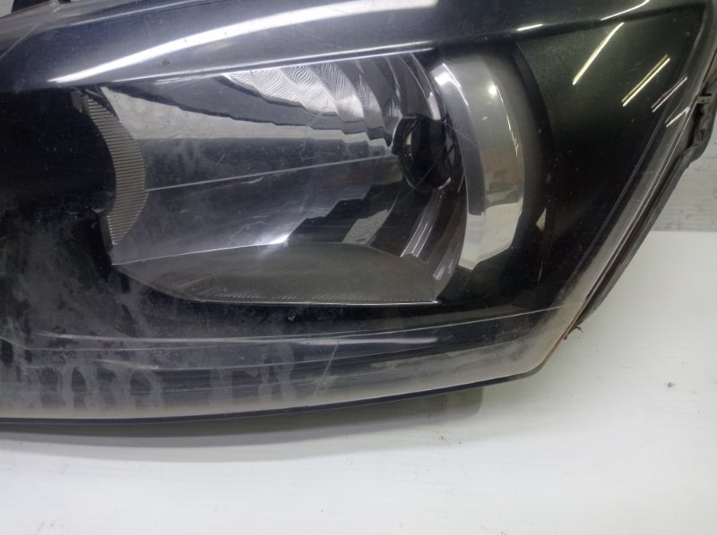 Фара Volkswagen Polo 2019