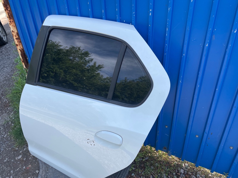 Дверь Renault Logan 2020