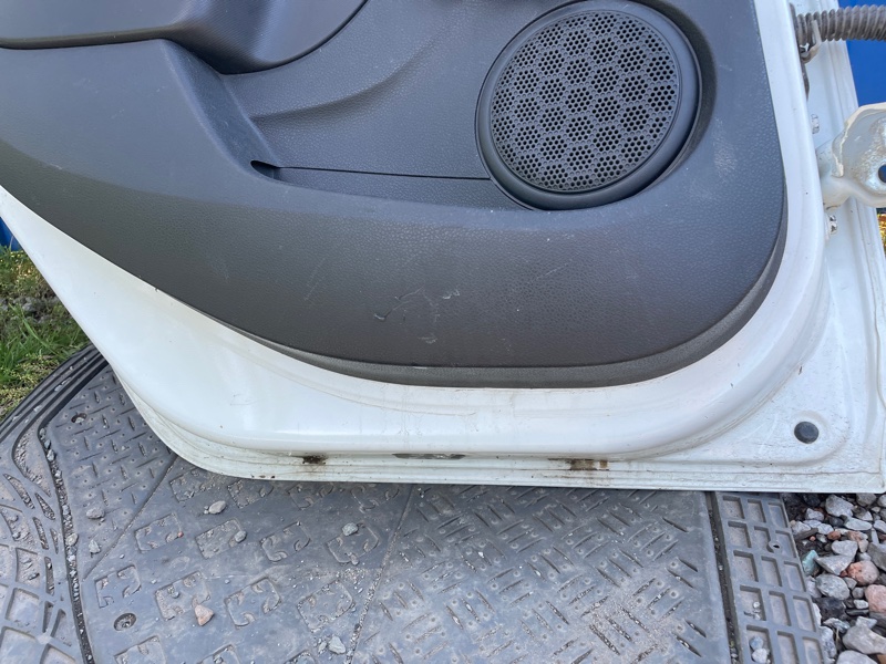 Дверь Renault Logan 2020