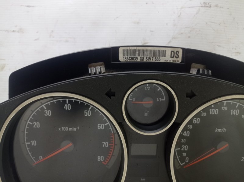 Панель приборов Opel Astra H 2008