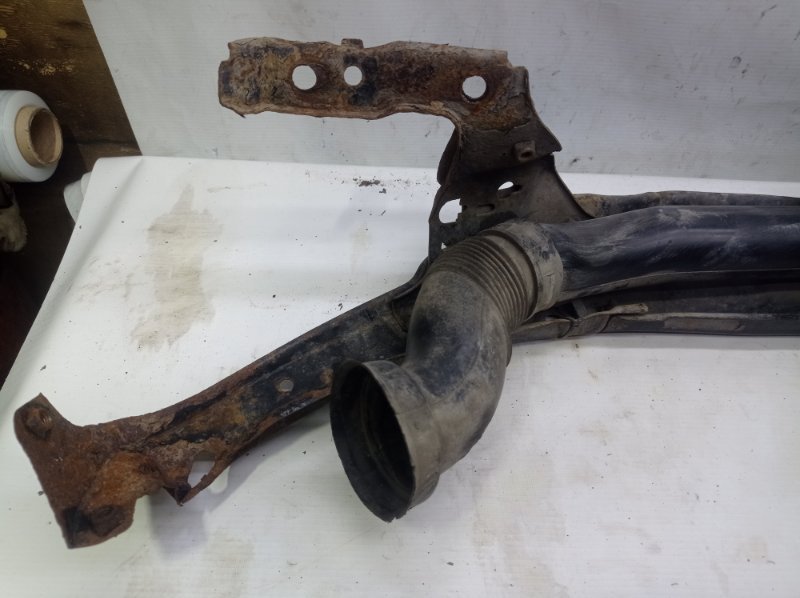 Передняя панель Opel Astra H 2008