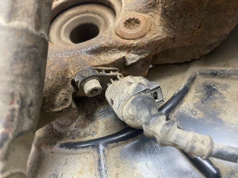 Кулак поворотный Volkswagen Golf 5