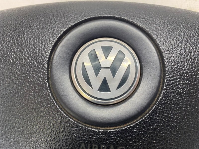 Подушка безопасности в руль Volkswagen Passat 2009 B6