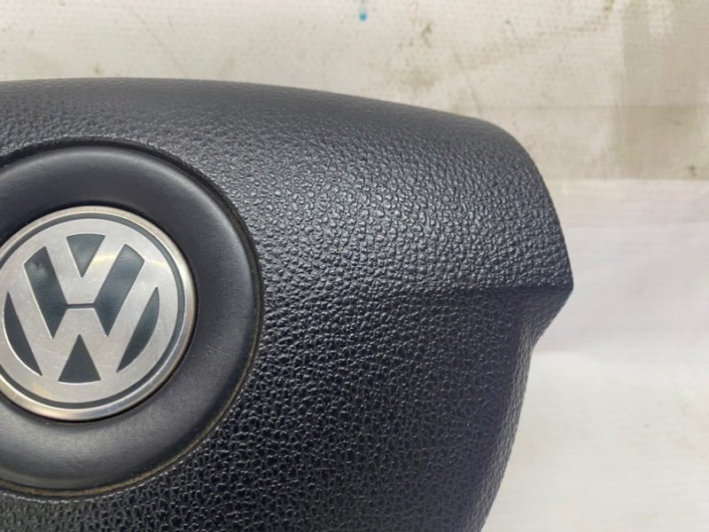 Подушка безопасности в руль Volkswagen Passat 2009 B6